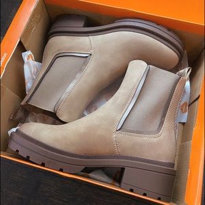 Rocket Dog iggie chelsea boots